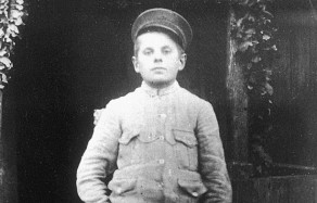 Adolfas Jucys Klausgalvų
Medsėdžių kaime (1919 m.)